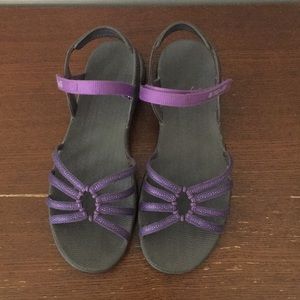 Teva kayenta sandals